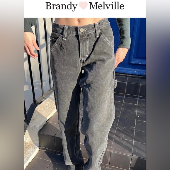 Brandy Melville Crispina Jeans - Picture 2 of 10